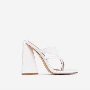 LYDIA PANEL STRAP DETAIL SQUARE TOE SCULPTURED FLARED BLOCK HEEL MULE